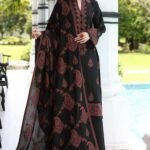 BRAND:*BAREEZE* lawn embroiderd luxury unstitced 3pc✓